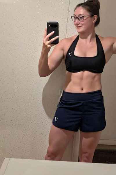 Nicole, 44 Jahre